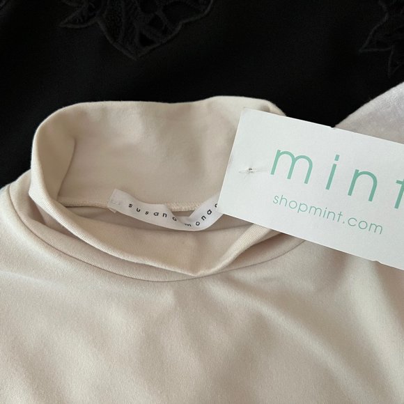 Susana Monaco Long Sleeved Swing Turtle Neck Top - New with Tags - Picture 5 of 6